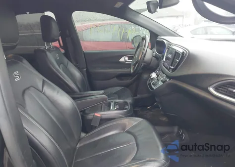 2018 Chrysler Pacifica Touring L z USA, uszkodzony, nr VIN 2C4RC1BG1JR234587